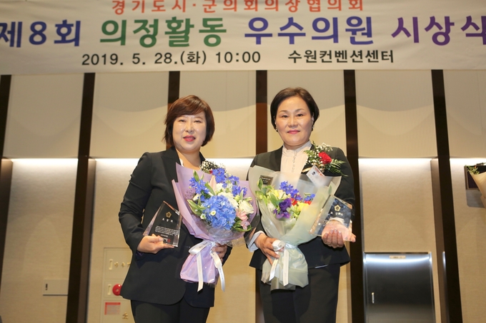 화면 왼쪽 정선희 의원 화면 오른쪽 조금석 의원