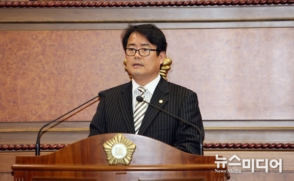 장수봉 전의정부시의회 부의장