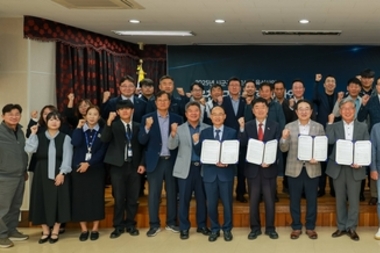 옥천군, 묘목전후방산업 육성으로 지역경제 활성화 성과