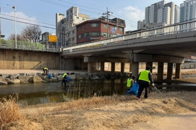 의정부시, 설 연휴 앞두고 쾌적한 하천 환경 조성…명절 귀성객 맞이 준비