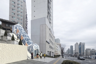 가파른 계단 오르내림 끝…금천구, 시흥대로변 급경사 엘리베이터 설치