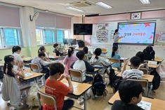 울산 남구, 고래가 교실로 온다…1만 명 사로잡은 '찾아가는 고래학교' 본격 운영