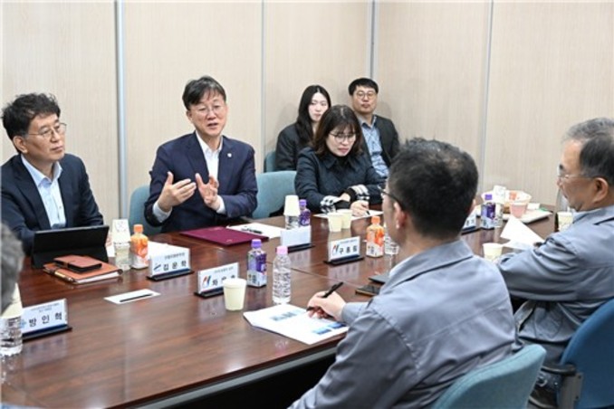 안산시, 중동발 경제 위기 대응 '기업SOS 이동시장실' 가동