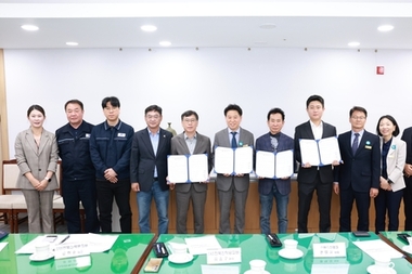 완주군 "기름때 묻은 작업복, 깨끗이 빨아드립니다"